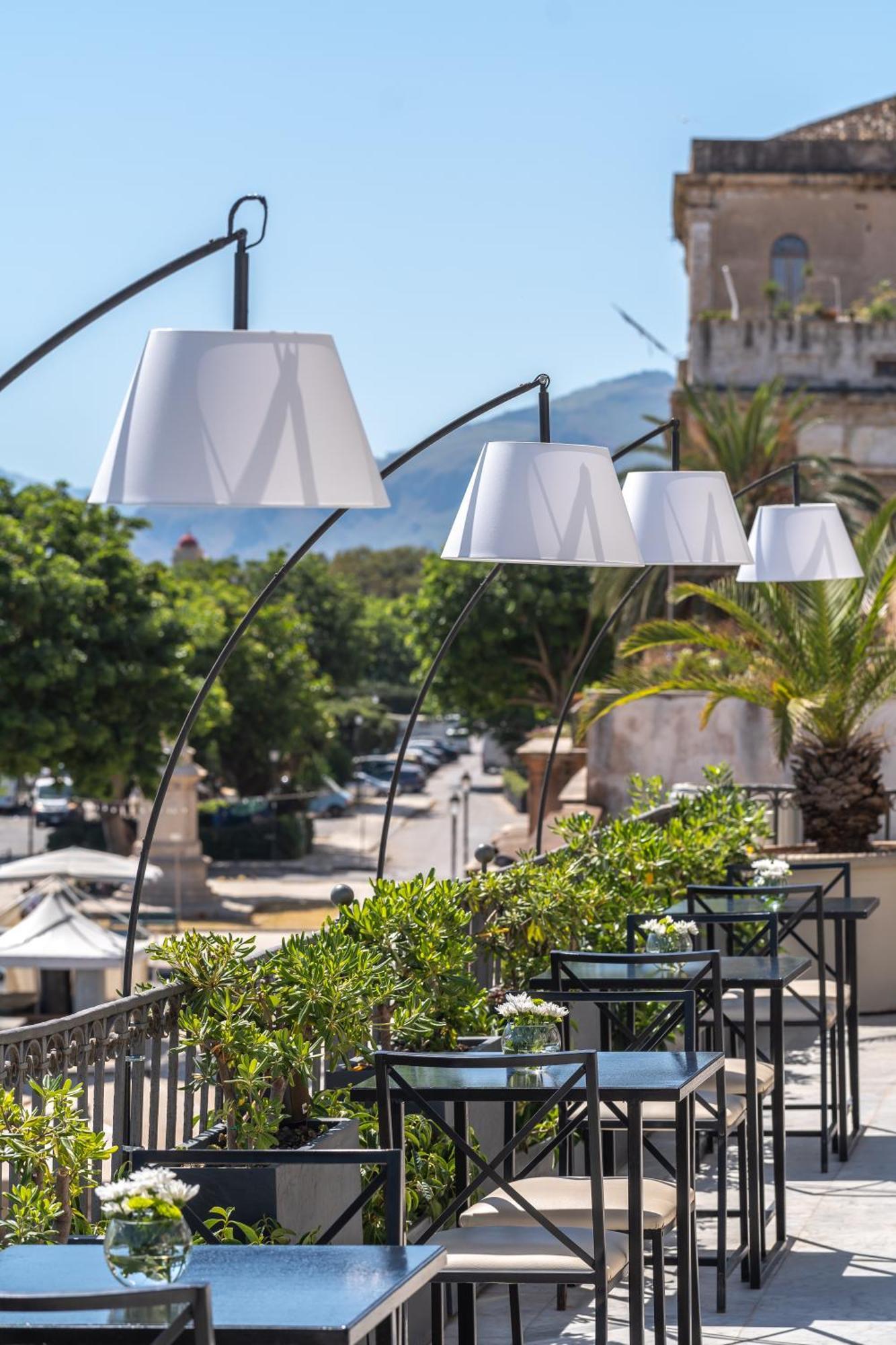 L' Hotellerie Easy Suites Palermo Exteriör bild